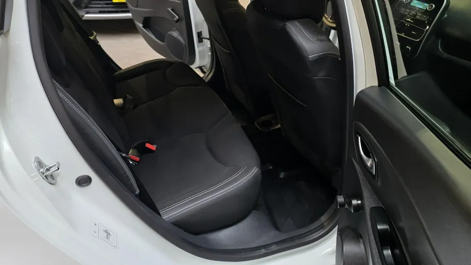 RENAULT Clio -