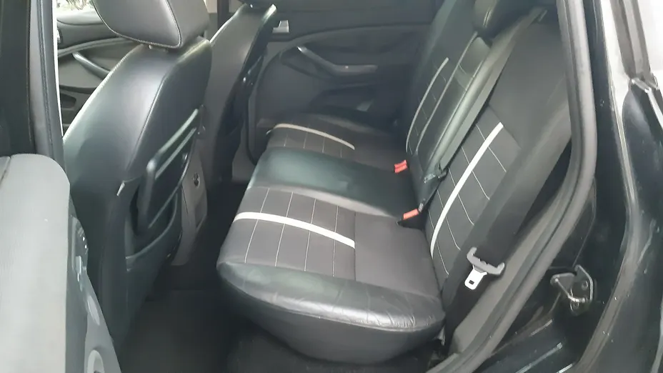 FORD Kuga -