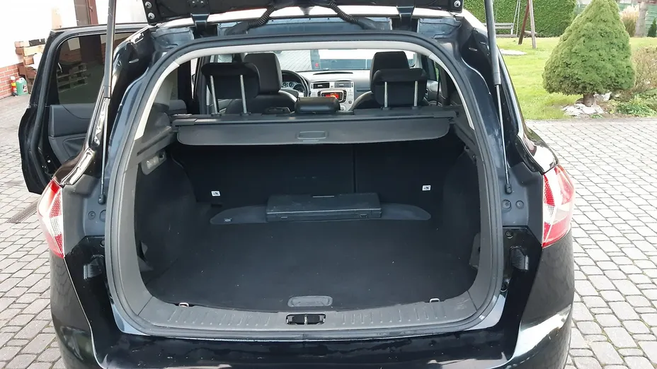 FORD Kuga -