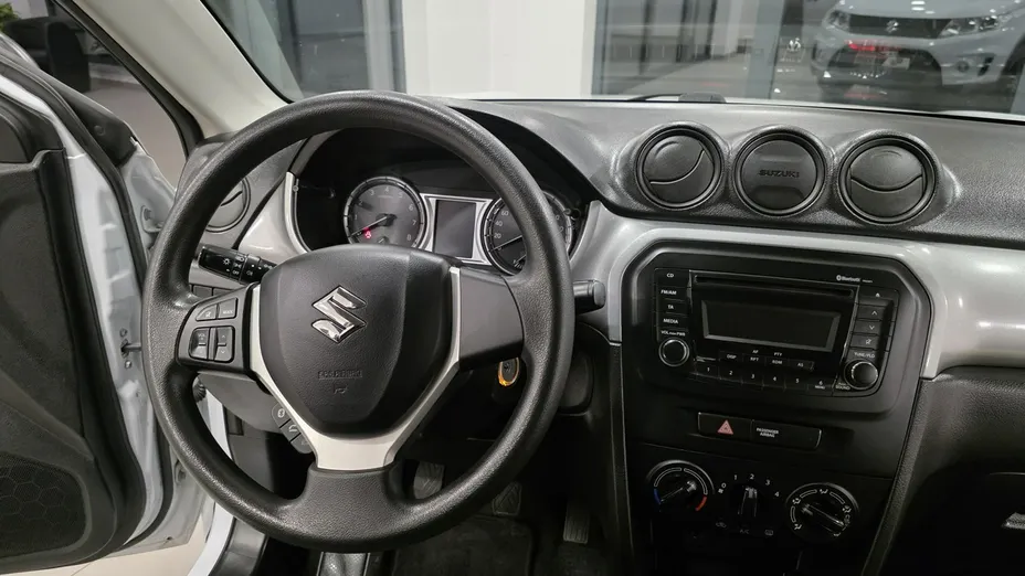 SUZUKI Vitara -