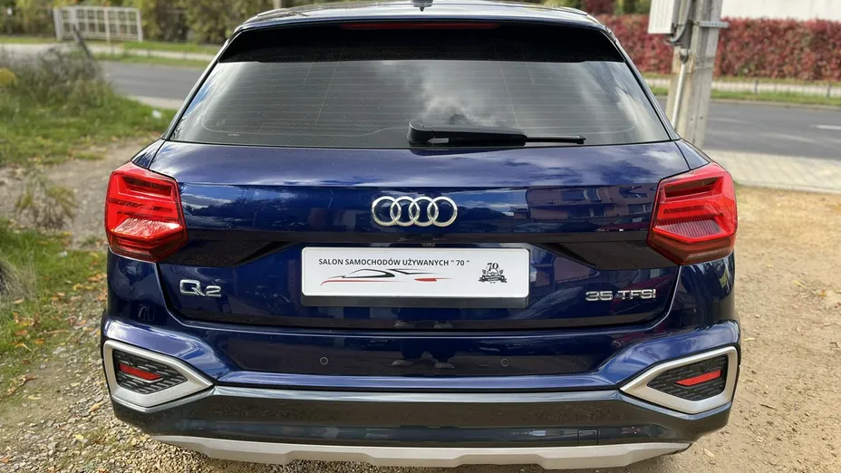 AUDI Q2 -