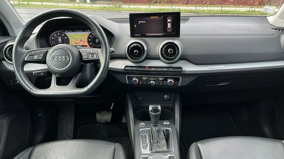 AUDI Q2 -