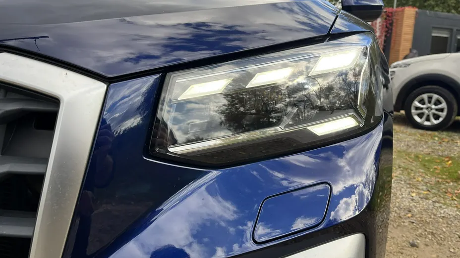 AUDI Q2 -
