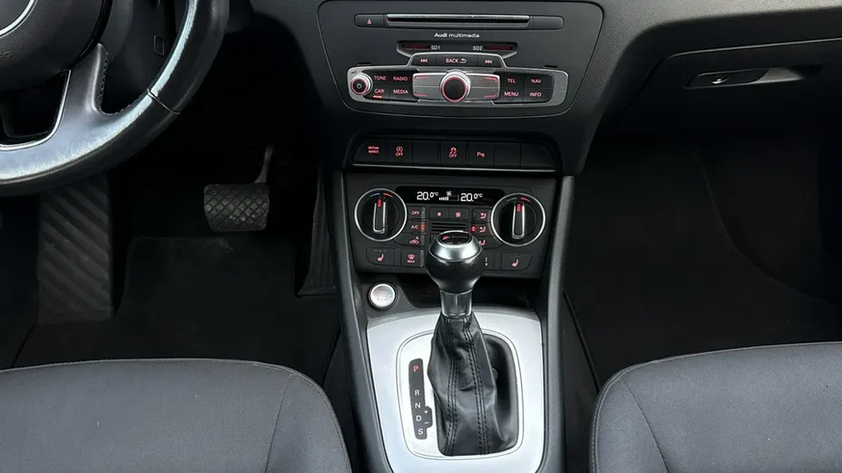 AUDI Q3 -