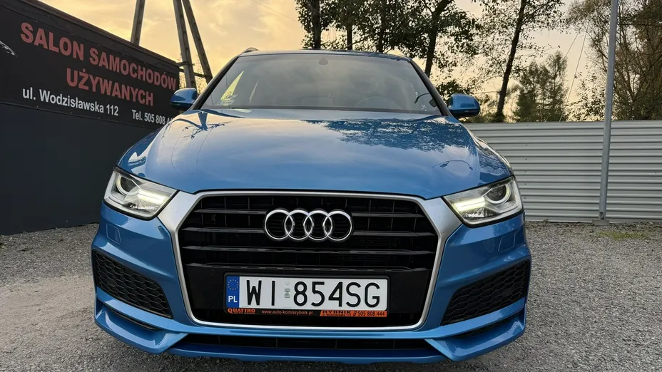 AUDI Q3 -