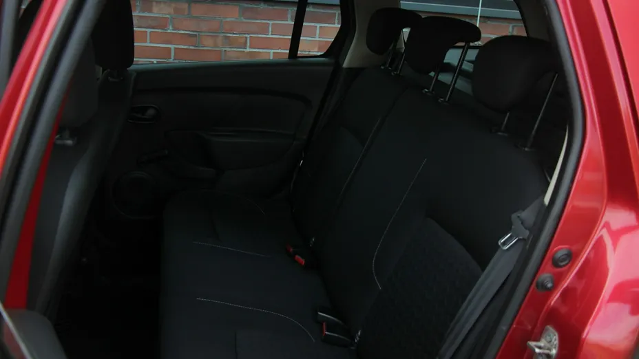 DACIA Logan -