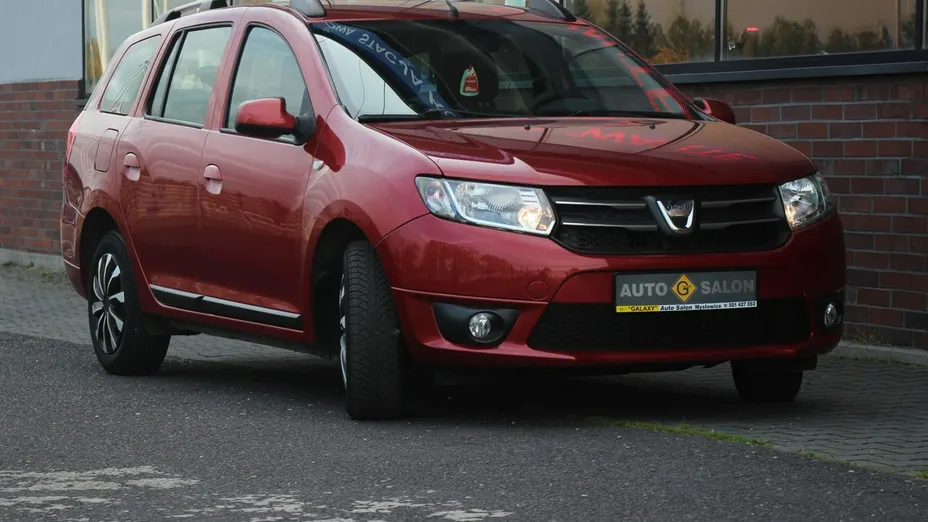 DACIA Logan -