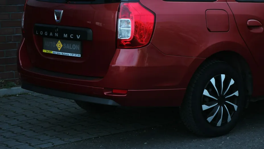 DACIA Logan -