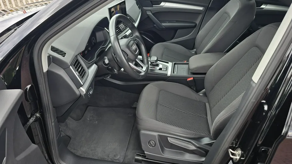 AUDI Q5 -