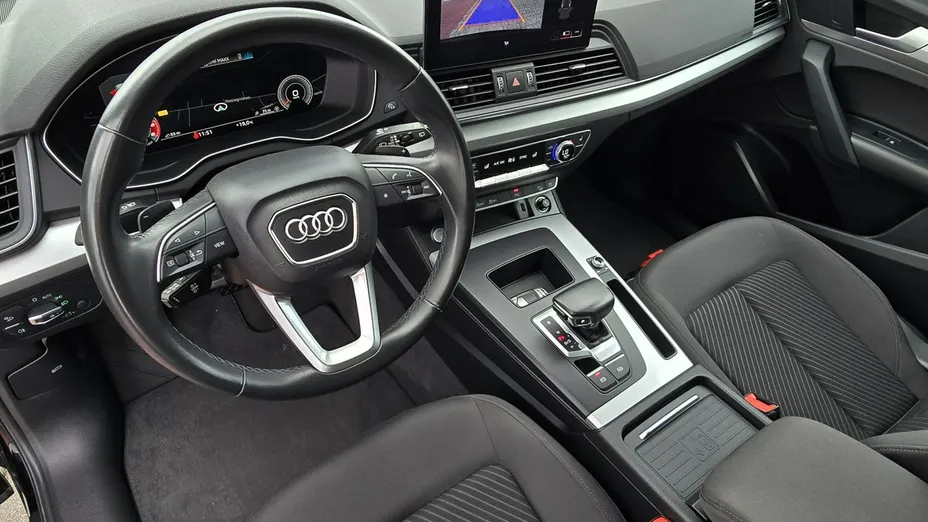 AUDI Q5 -