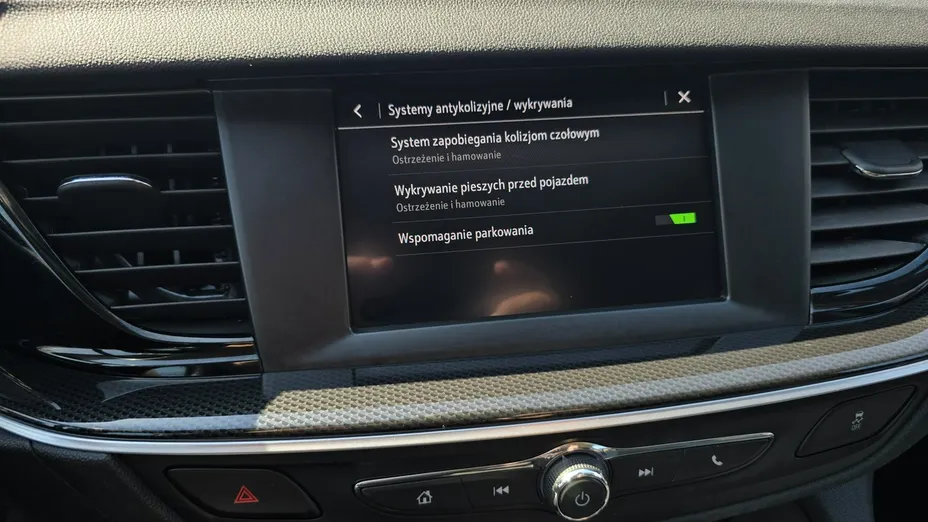 OPEL Insignia -
