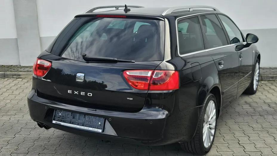 SEAT Exeo -
