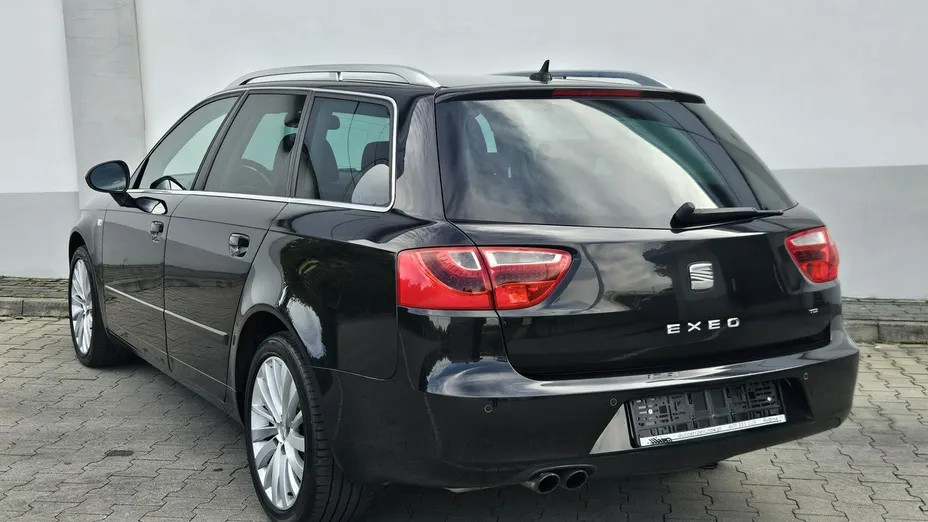 SEAT Exeo -