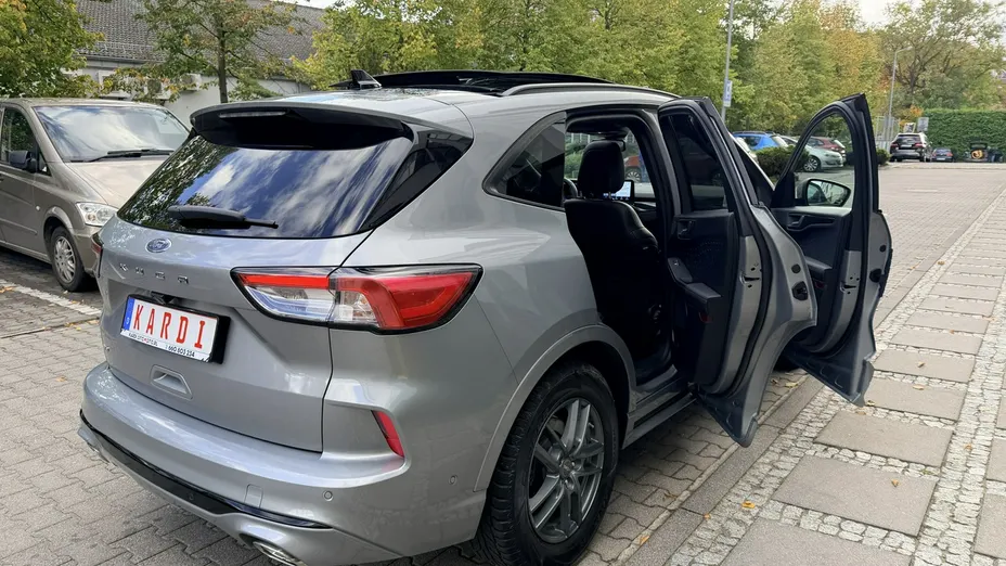 FORD Kuga -