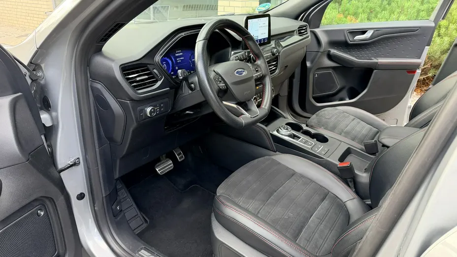 FORD Kuga -