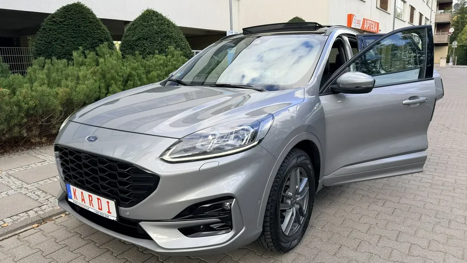 FORD Kuga -