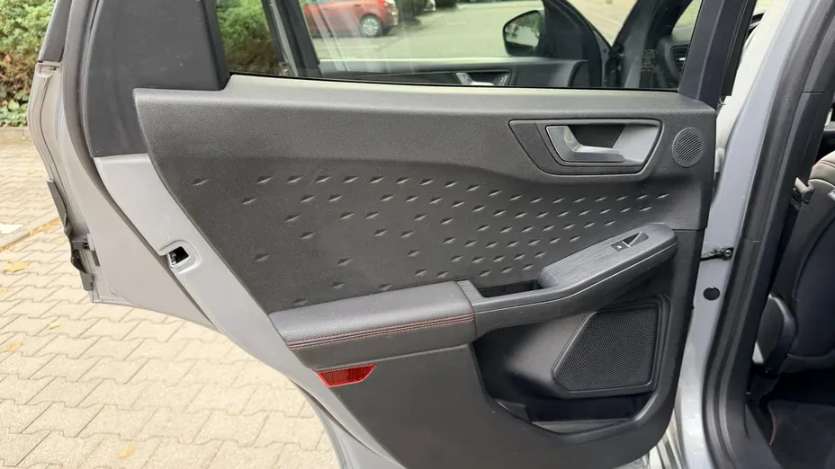 FORD Kuga -
