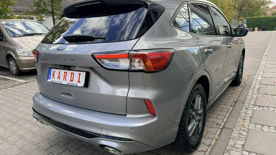 FORD Kuga -