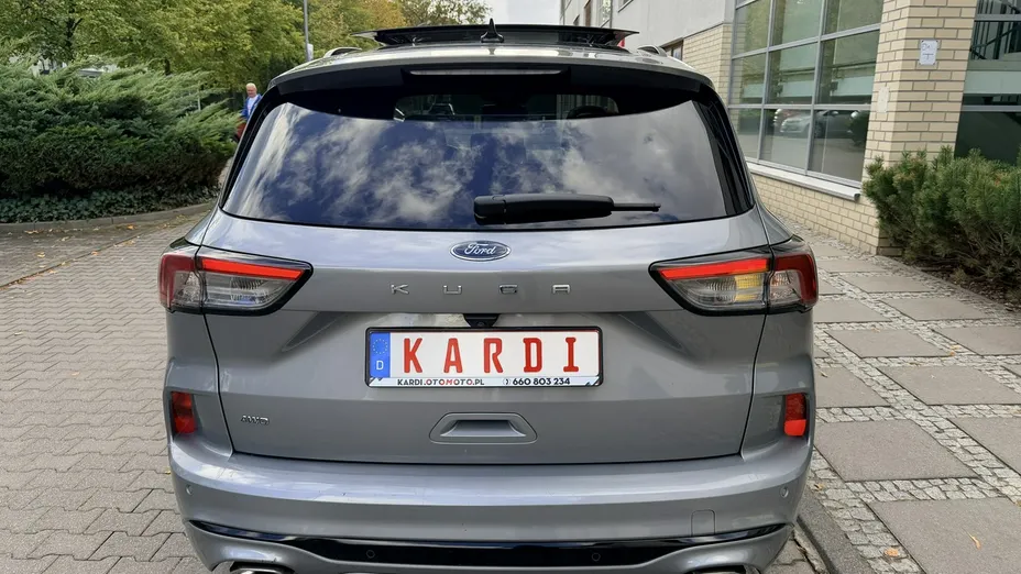 FORD Kuga -