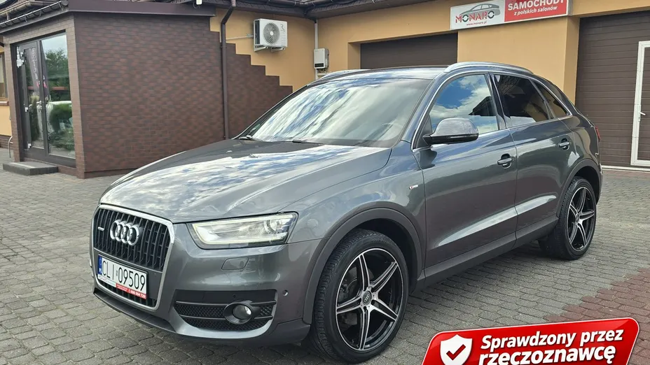 AUDI Q3 -