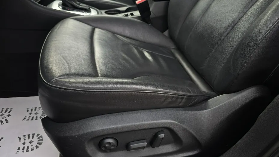 AUDI Q3 -