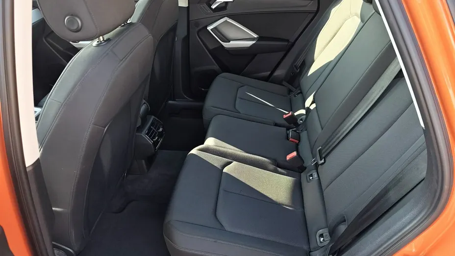 AUDI Q3 -