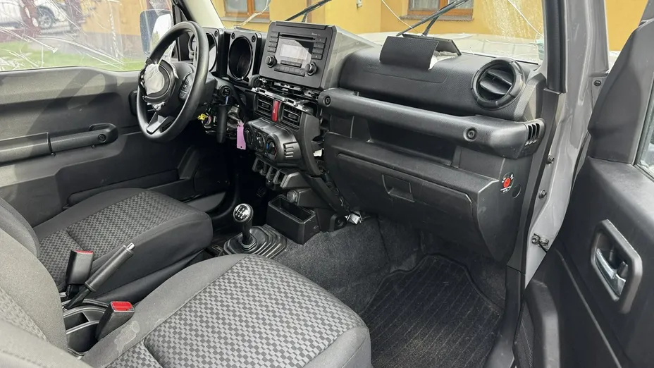 SUZUKI Jimny -