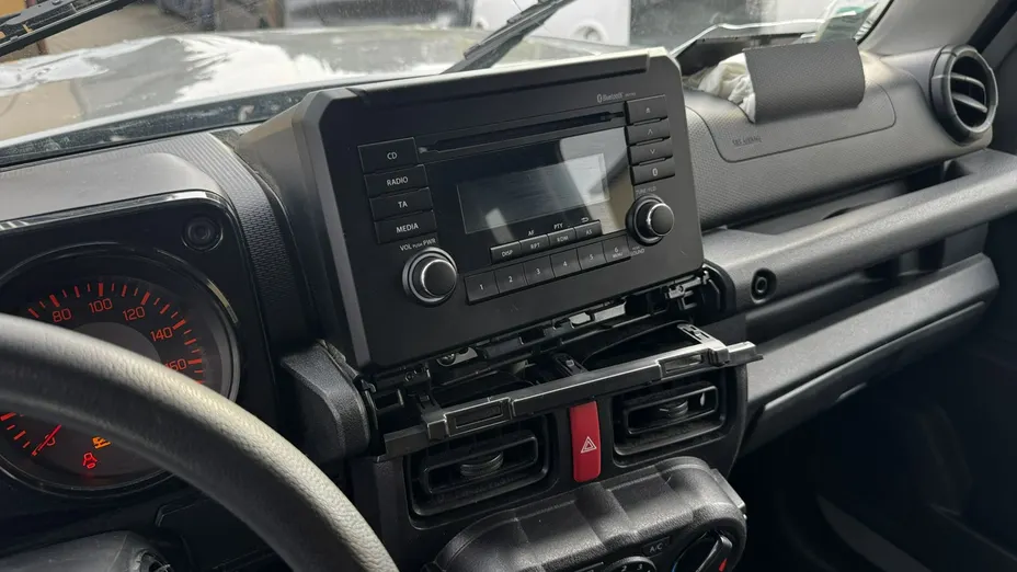 SUZUKI Jimny -
