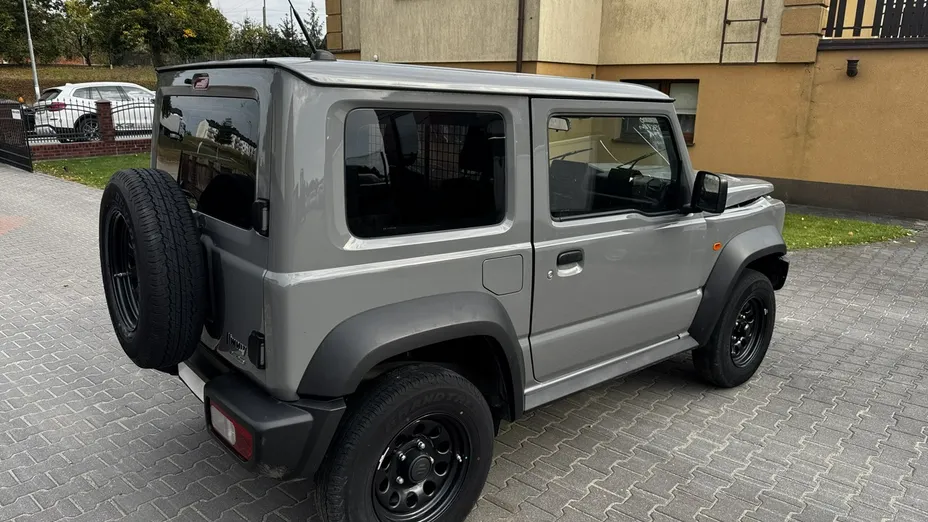 SUZUKI Jimny -