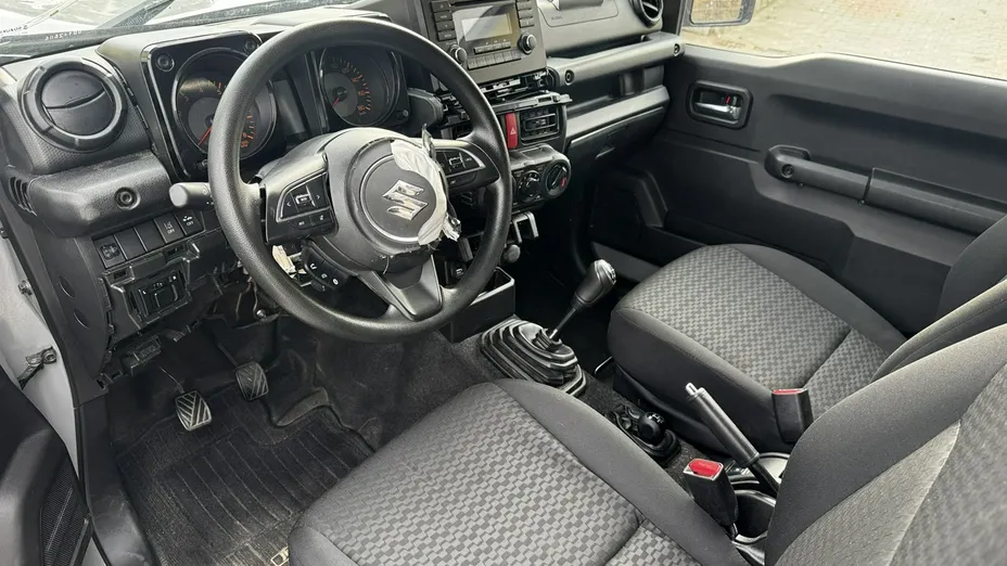 SUZUKI Jimny -