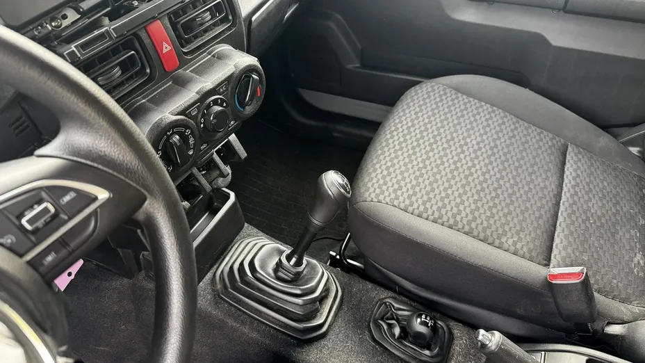 SUZUKI Jimny -