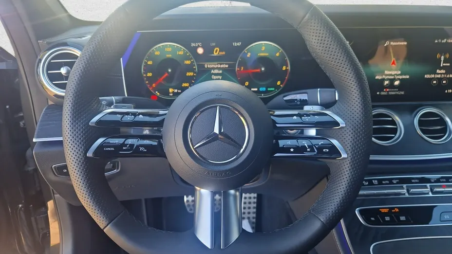 MERCEDES-BENZ E Klasa -