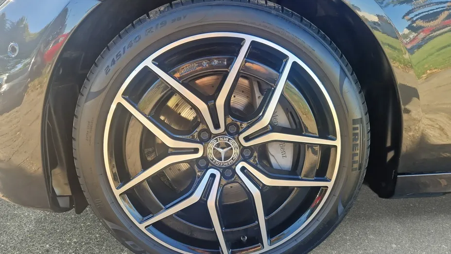 MERCEDES-BENZ E Klasa -