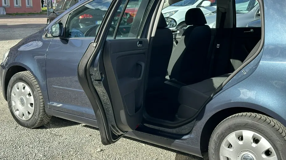 VOLKSWAGEN Golf Plus -
