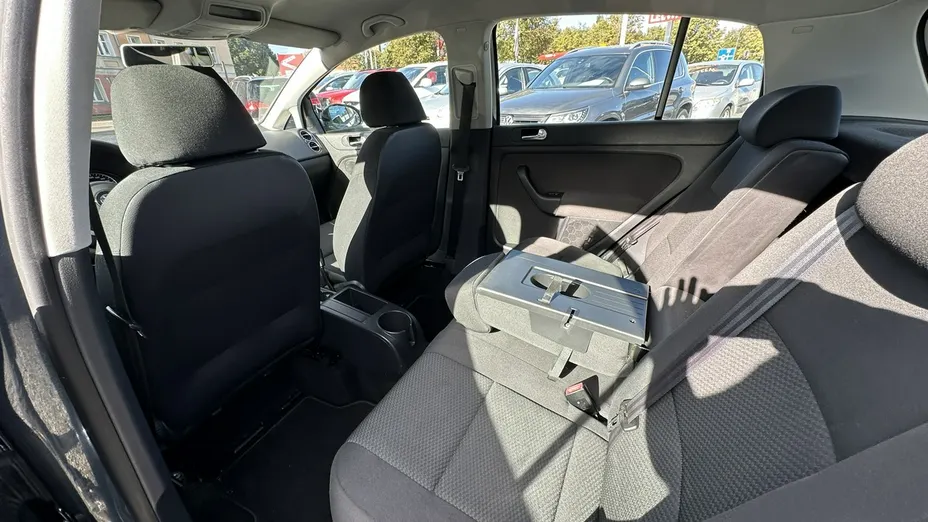 VOLKSWAGEN Golf Plus -