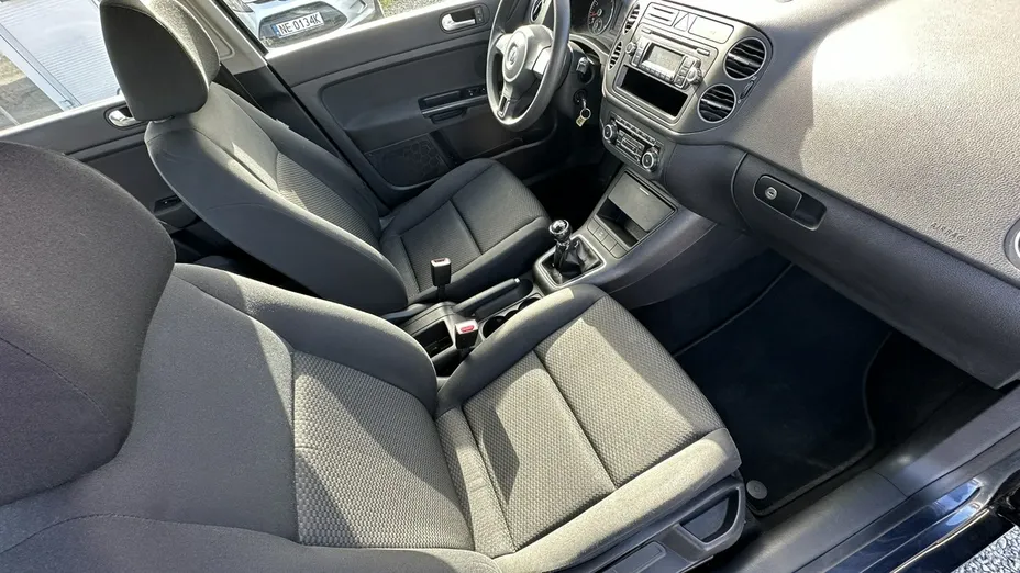 VOLKSWAGEN Golf Plus -