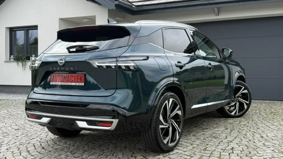 NISSAN Qashqai -