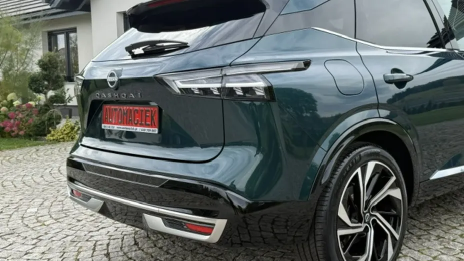 NISSAN Qashqai -