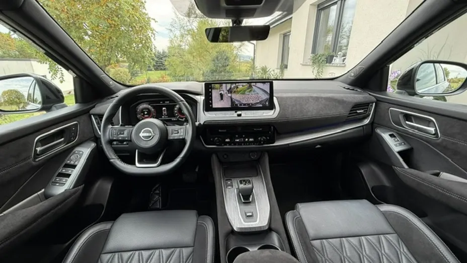 NISSAN Qashqai -