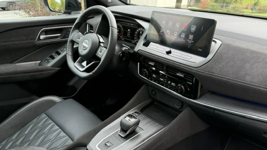 NISSAN Qashqai -