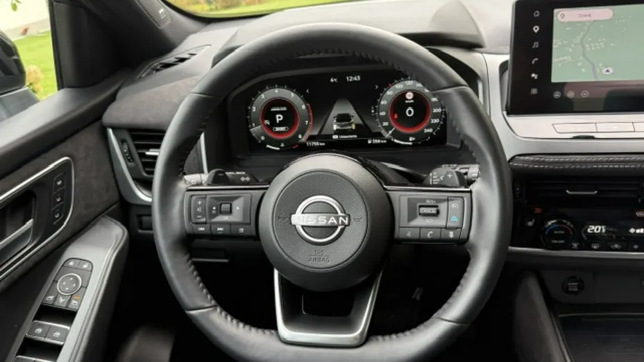 NISSAN Qashqai -