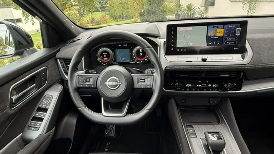 NISSAN Qashqai -