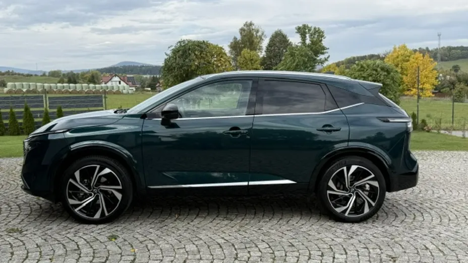 NISSAN Qashqai -