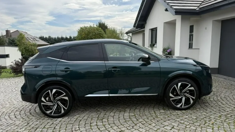 NISSAN Qashqai -