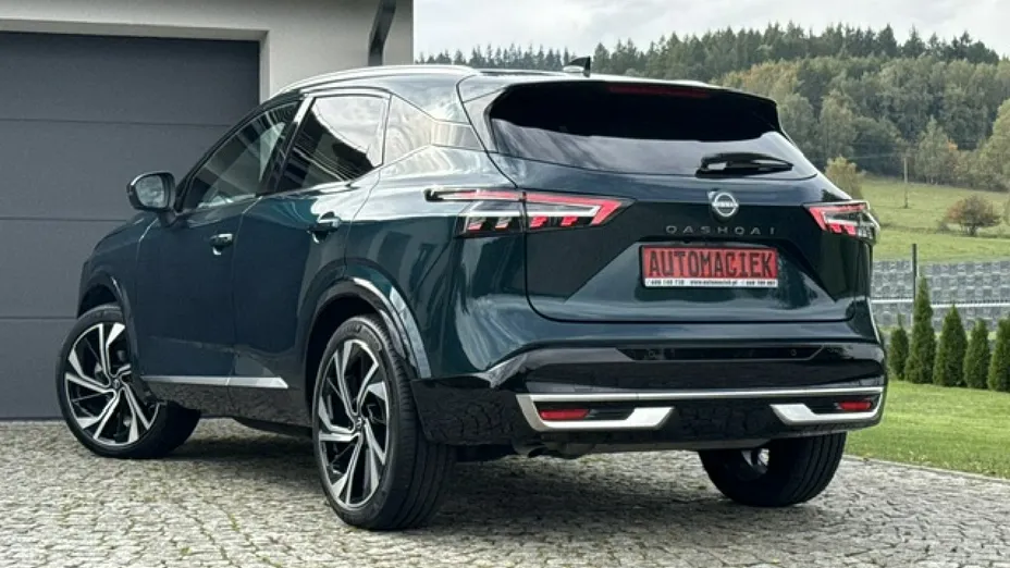 NISSAN Qashqai -