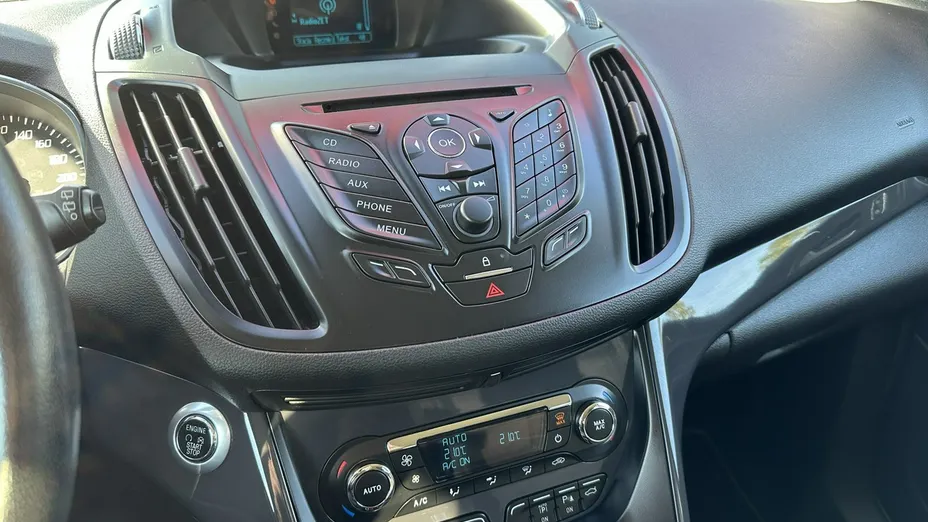 FORD Kuga -