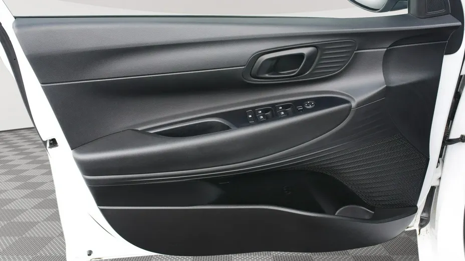 HYUNDAI i20 -