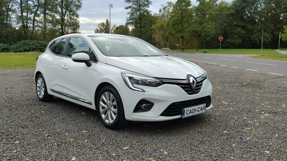RENAULT Clio -
