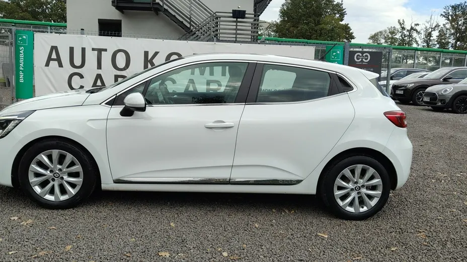 RENAULT Clio -