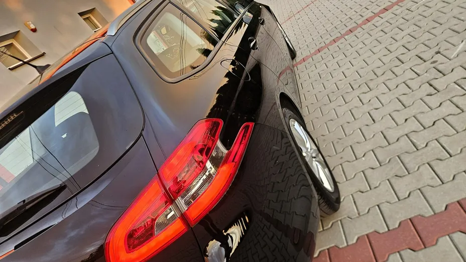 PEUGEOT 308 -